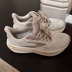 Brooks Women's Ghost 17